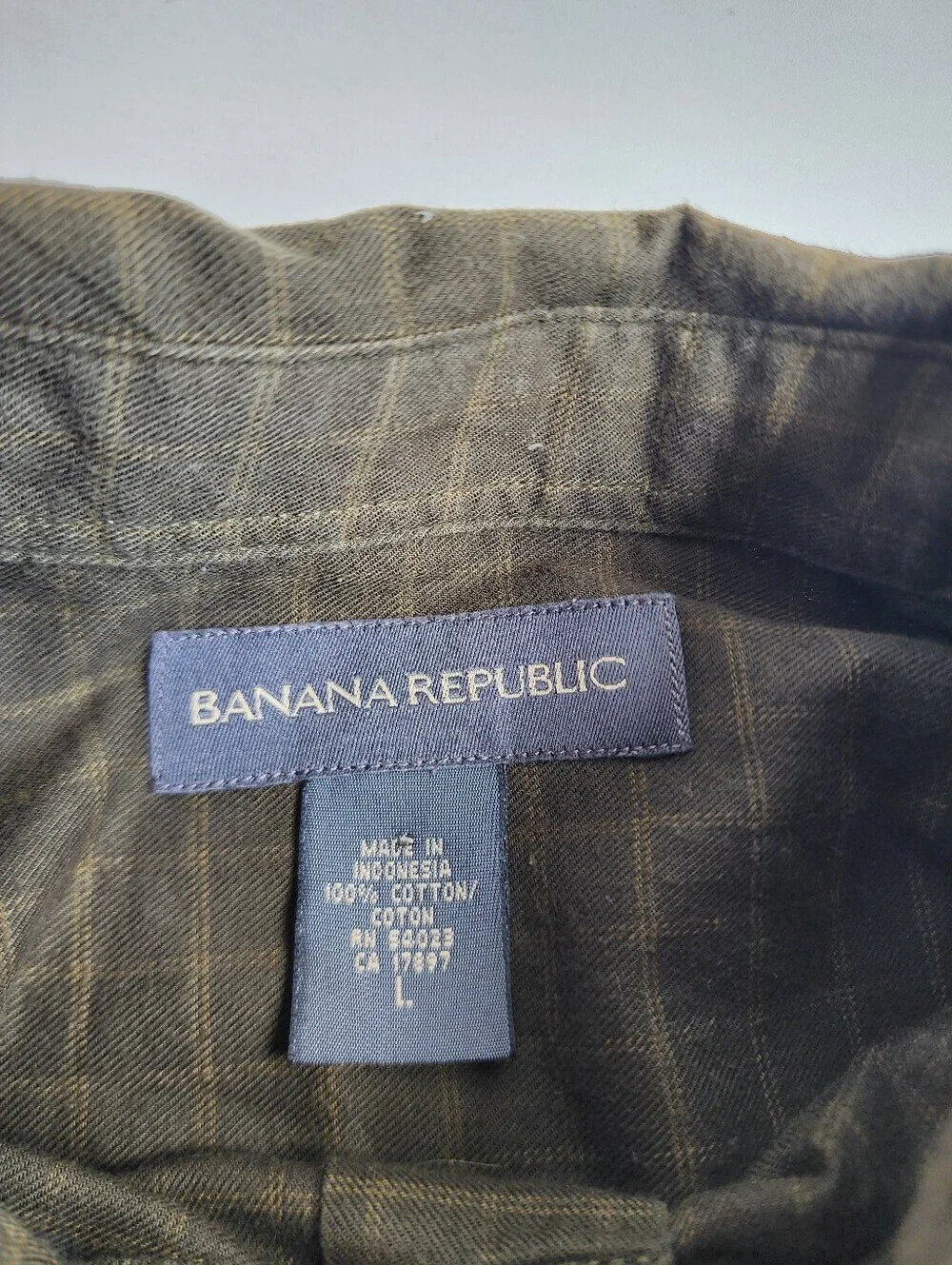 Banana Republic Men's 100% Cotton Soft Flannel Plaid Long Sleeve Shirt Green L